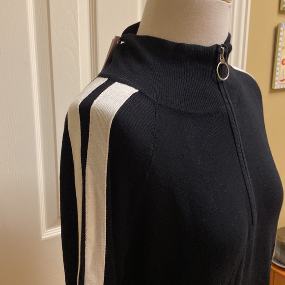 NEW AQUA for BLOOMINGDALE’S Sweater Size L - Picture 2 of 5